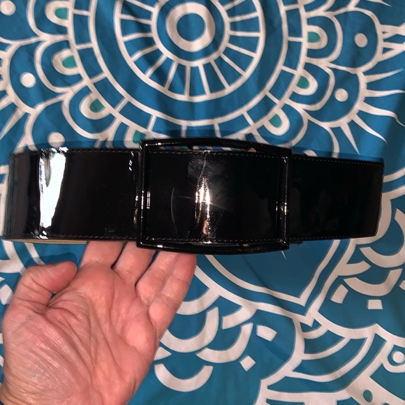 Banana Republic patent leather wide belt size medium. Black - Picture 7 of 10